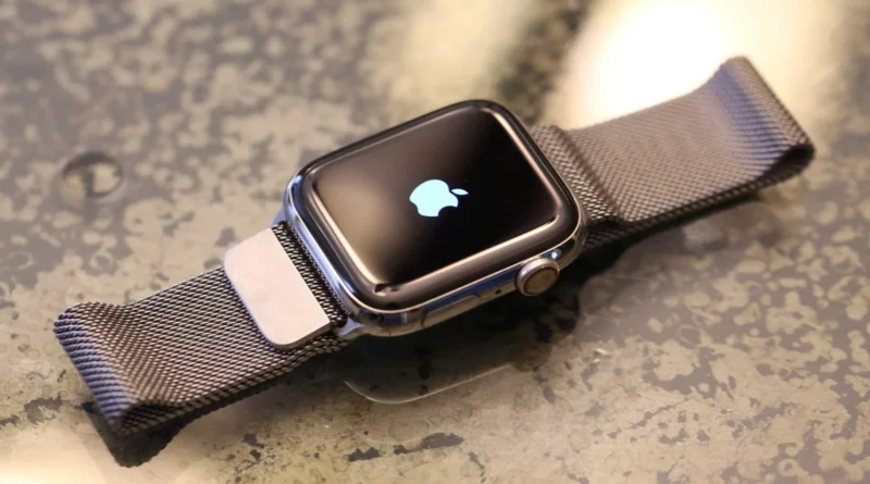 Experts' Review about Apple Watch from Apple McGee Financial Times
